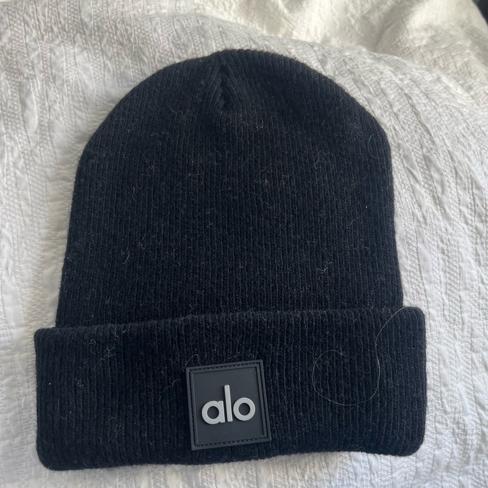 ALO Yoga Classic Black Knit Hat